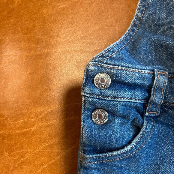 Gucci Baby Overalls 6-9 months - Picture 3 of 4
